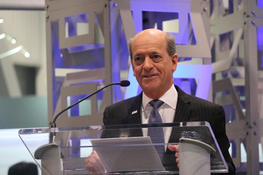 Skip Pizzi Media Consultant speaking at technology event.